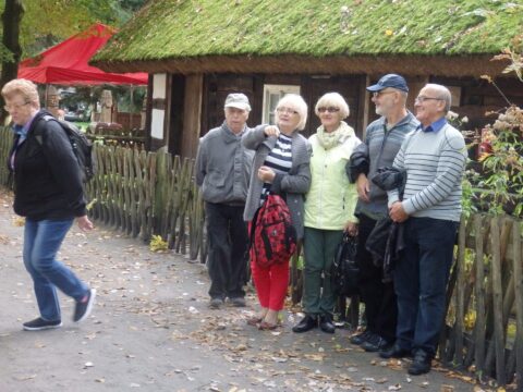 WINOBRANIE  W  SKANSENIE   OCHLA