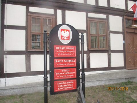 Z  WIZYTĄ  NAD  ZALEWEM