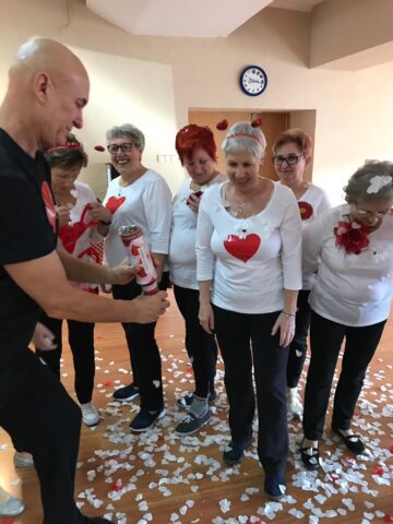 .....  MIŁA  NIESPODZIANKA !