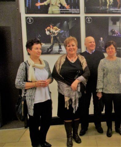 WALENTYNKI  W  TEATRZE .