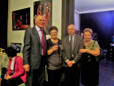 WALENTYNKI  W  TEATRZE .