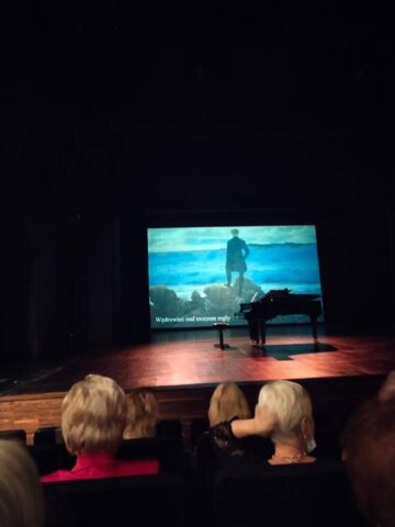 RECITAL  W  OPERZE  NA  ZAMKU.