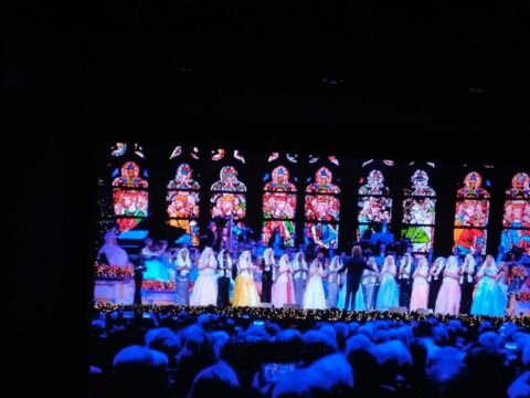 GWIAZDKA  Z  MAESTRO  ANDRE  RIEU .