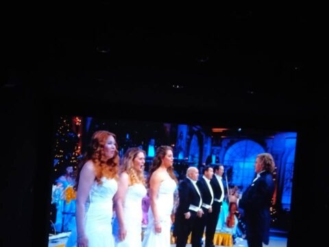 GWIAZDKA  Z  MAESTRO  ANDRE  RIEU .