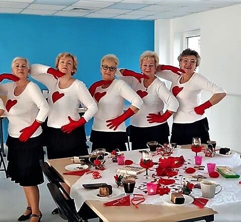 TAŃCZĄCE  WALENTYNKI