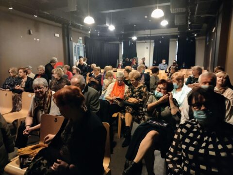 POPOŁUDNIE  W  NOWYM  BROWARZE