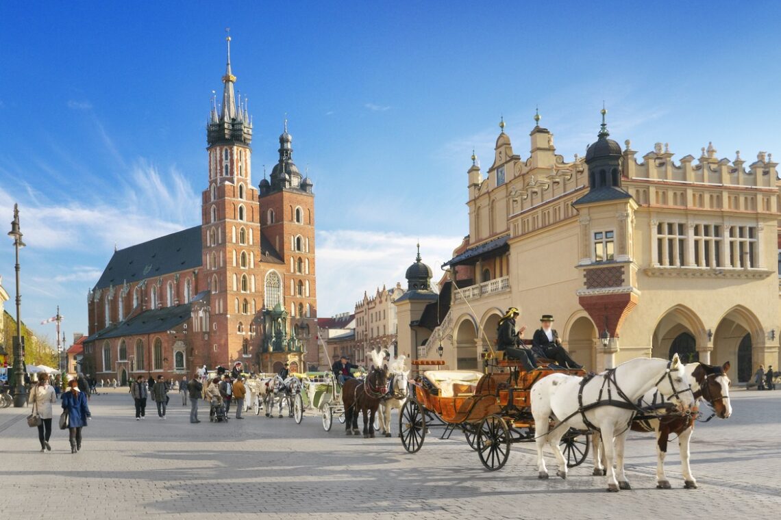 WYCIECZKA KRAKÓW I OKOLICE WYCIECZKA KRAKÓW I OKOLICE
