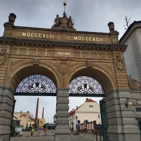 MAGICZNE KARLOVE  WARY I PILZNEŃSKI KRAJ.....