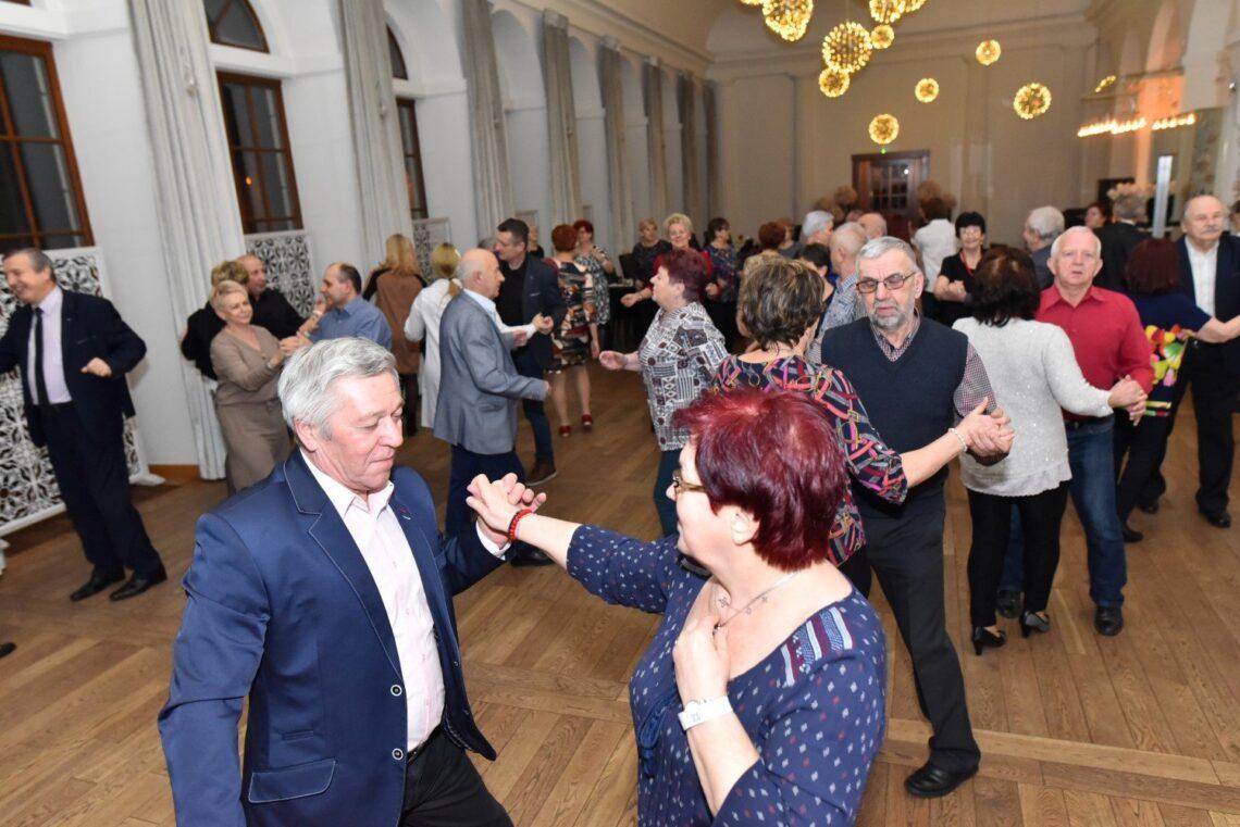 ZAJĘCIA TANECZNE ZAJĘCIA TANECZNE