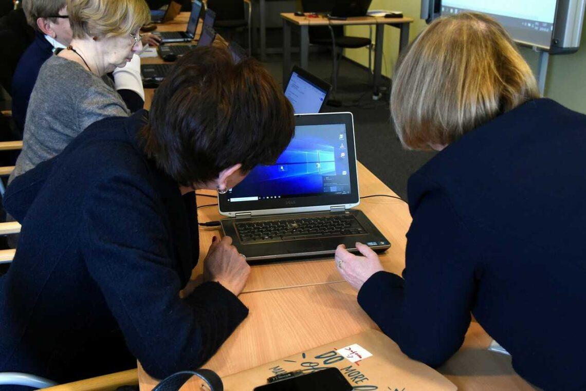 KURS KOMPUTEROWY KURS KOMPUTEROWY